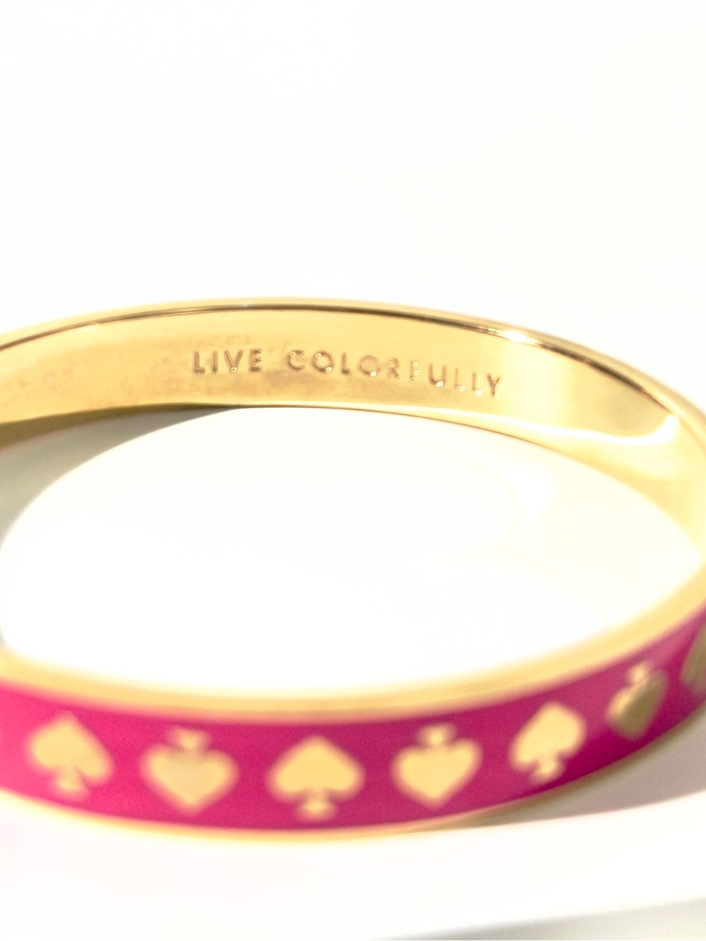2 kate spade ♠️ gold-tone hot to trot spade bangle bracelets - white pink enamel - Picture 5 of 8
